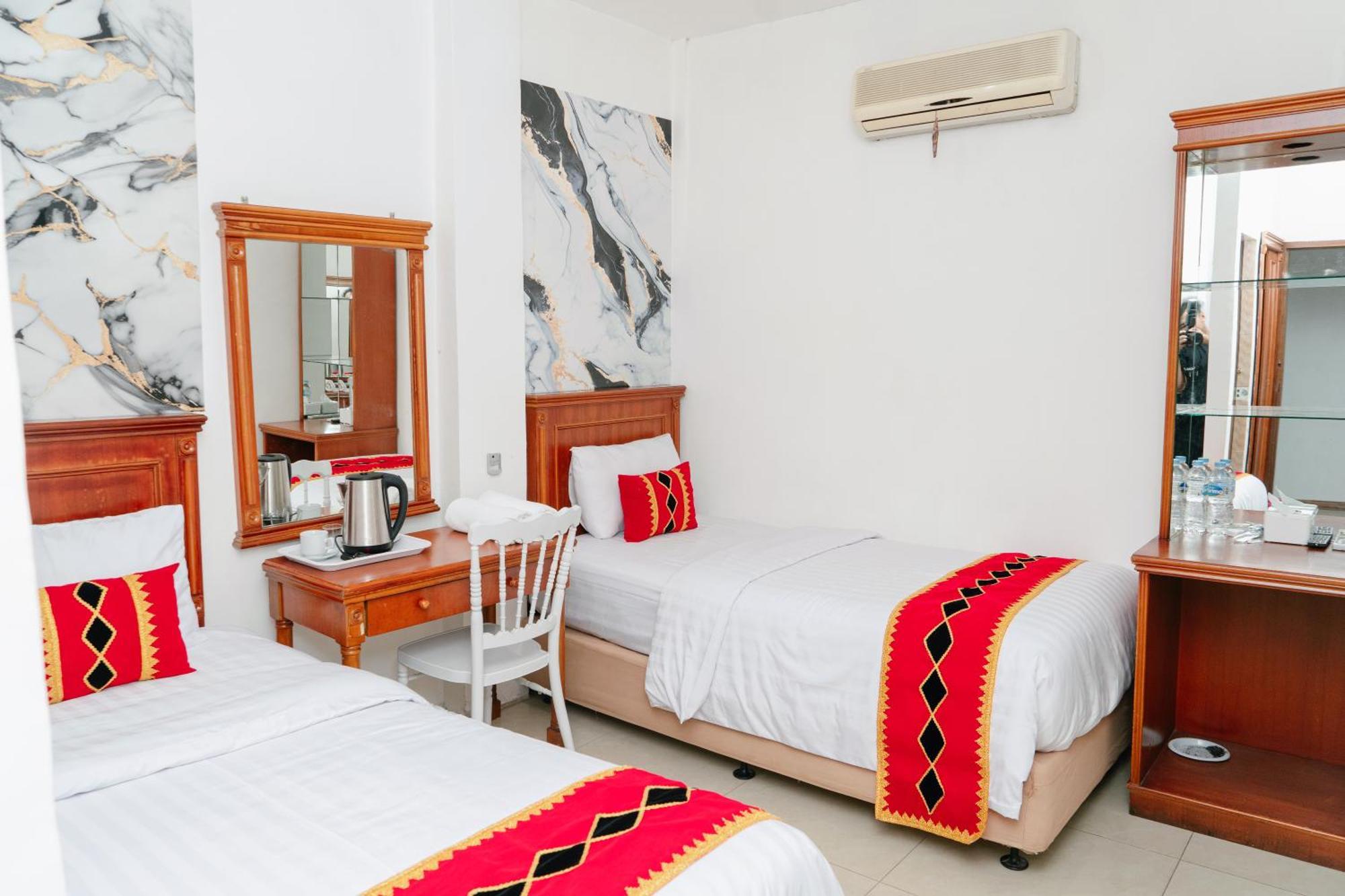 Grand Mohaga Hotel *